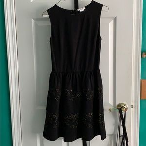 Black and gold Bar IIl dress size M